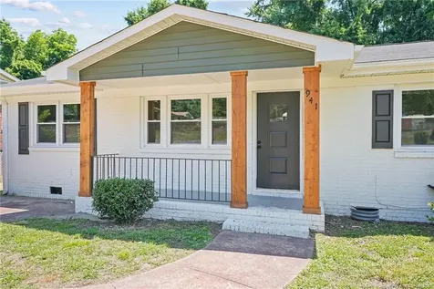 941 Louise Circle Fayetteville NC 28314