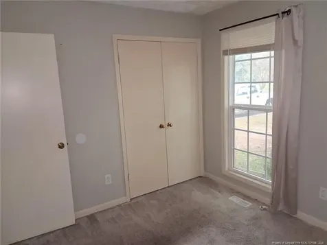 6413 Winter Park Drive Fayetteville NC 28304