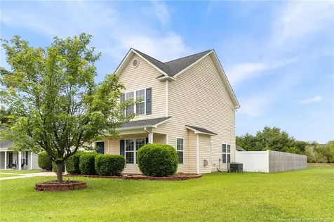 1073 Fairfield Circle Raeford NC 28376