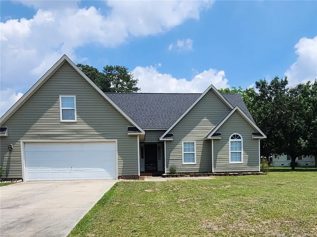 1549 Laurel Oak Drive Fayetteville NC 28314