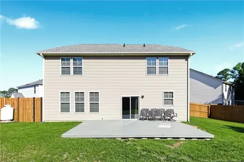 14 Hallow Oak Street Spring Lake NC 28390