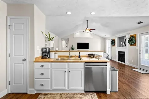 135 Kennedy Drive Raeford NC 28376