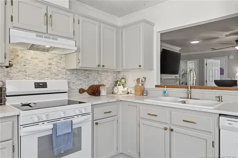 112 Hunter View Lane Coats NC 27521