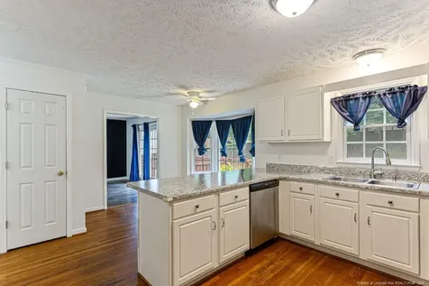 817 Larkspur Drive Fayetteville NC 28311