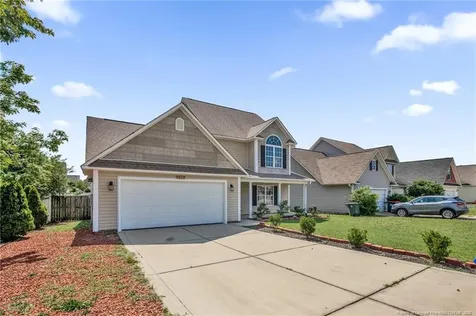 2432 Crosshill Street Eastover NC 28312