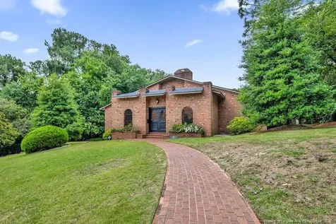 1204 Longleaf Drive Fayetteville NC 28305