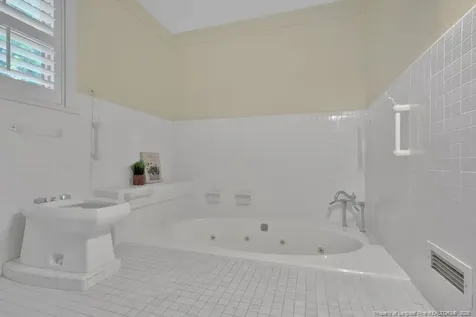 1204 Longleaf Drive Fayetteville NC 28305