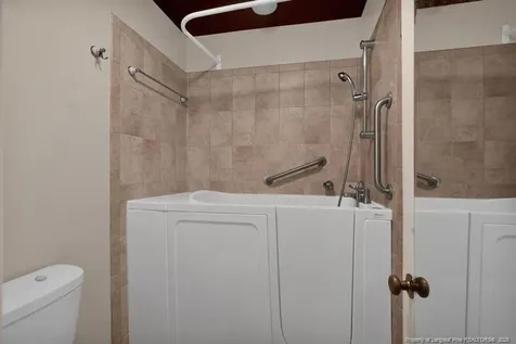 1204 Longleaf Drive Fayetteville NC 28305