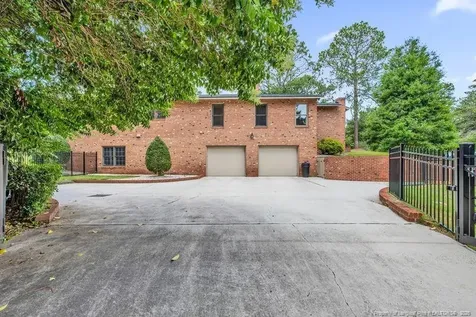 1204 Longleaf Drive Fayetteville NC 28305