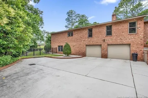 1204 Longleaf Drive Fayetteville NC 28305