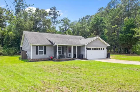 203 Drew Street Raeford NC 28376