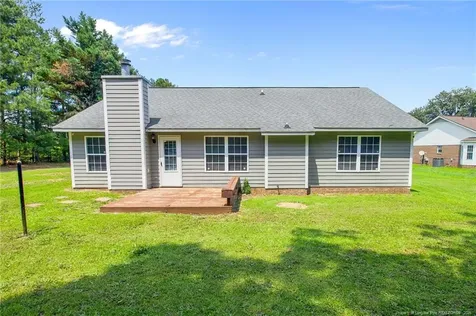 203 Drew Street Raeford NC 28376
