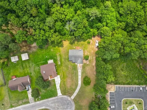 203 Drew Street Raeford NC 28376