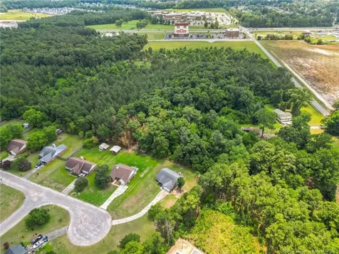 203 Drew Street Raeford NC 28376