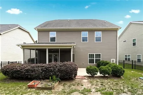 1014 Micahs Way N Spring Lake NC 28390