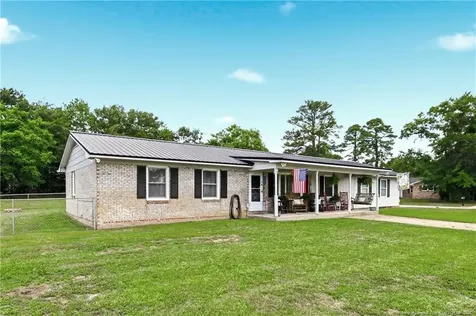 4702 Quaker Court Hope Mills NC 28348