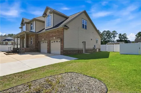 1540 Epic Way Hope Mills NC 28348