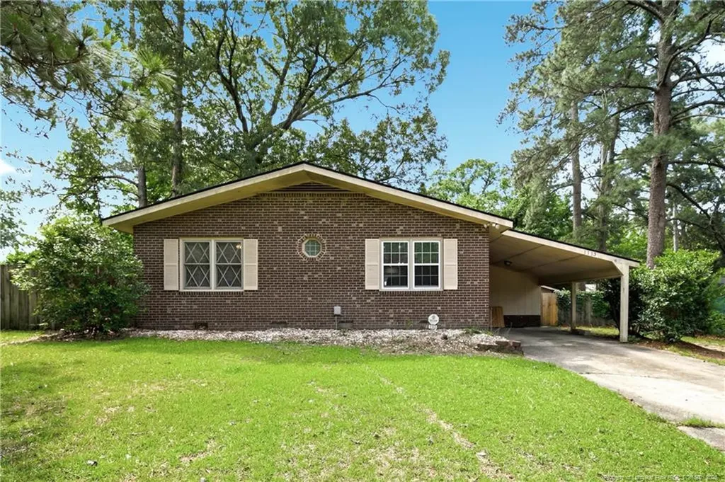 1113 Vesper Lane Fayetteville NC 28311