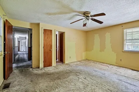 708 Bullard Street Roseboro NC 28382