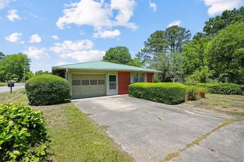 708 Bullard Street Roseboro NC 28382
