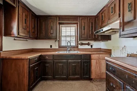 708 Bullard Street Roseboro NC 28382