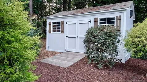 5508 Deer Hunter Garner NC 27529