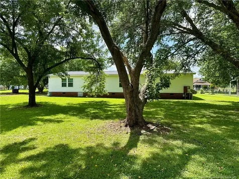 142 Phillips Drive Lumberton NC 28358