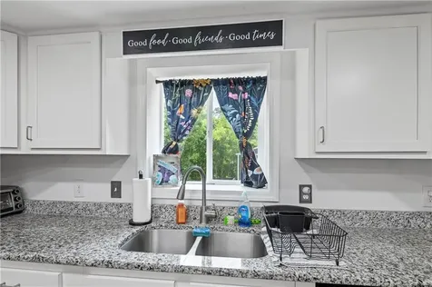 400 Anne Street Bladenboro NC 28320