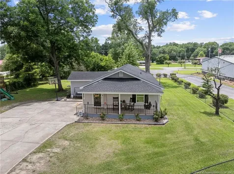 400 Anne Street Bladenboro NC 28320
