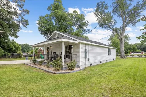 400 Anne Street Bladenboro NC 28320