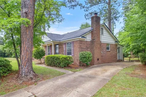 5401 Chesapeake Road Fayetteville NC 28311
