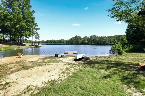 1075 Buffalo Lake Road Sanford NC 27332