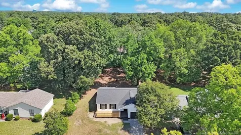6416 Winter Park Drive Fayetteville NC 28304