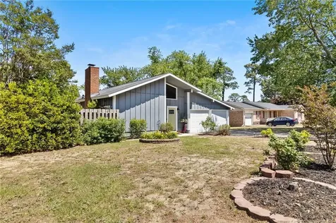 1932 Paisley Avenue Fayetteville NC 28304