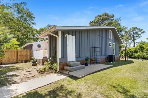 1932 Paisley Avenue Fayetteville NC 28304