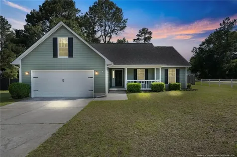 102 Winterfield Drive Raeford NC 28376