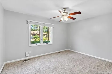 6851 Uppingham Road Fayetteville NC 28306