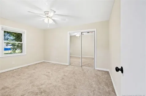1208 Wentworth Place Fayetteville NC 28304