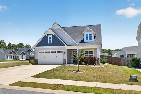 716 Stonebriar Avenue Raeford NC 28376