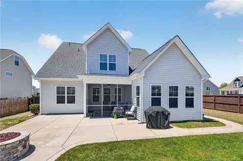 716 Stonebriar Avenue Raeford NC 28376