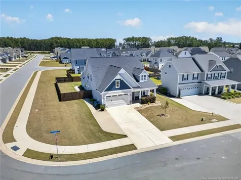 716 Stonebriar Avenue Raeford NC 28376