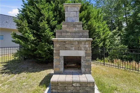 378 Stonebriar Avenue Raeford NC 28376