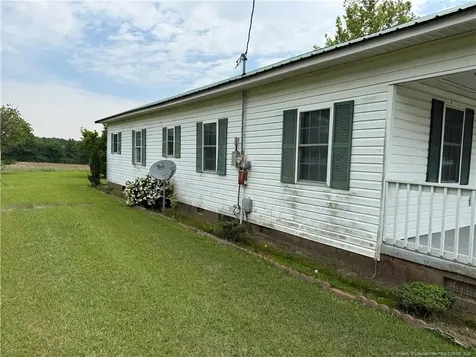 1123 Merkle Lane Clinton NC 28328
