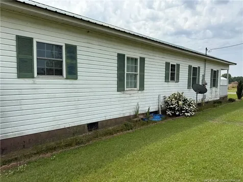 1123 Merkle Lane Clinton NC 28328