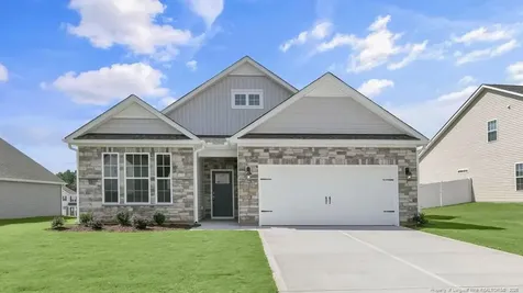 820 Fernwind Circle Aberdeen NC 28315