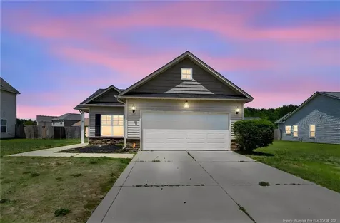 695 Broad Drive Raeford NC 28376