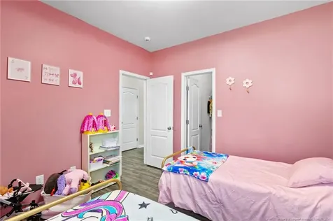 695 Broad Drive Raeford NC 28376