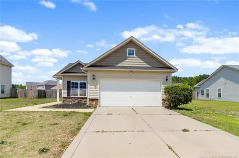 695 Broad Drive Raeford NC 28376