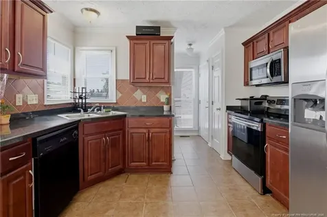 4824 Deer Lakes Road Fayetteville NC 28311