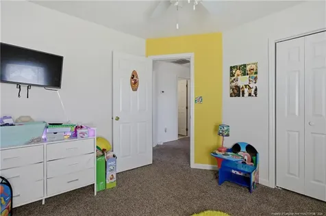 4824 Deer Lakes Road Fayetteville NC 28311